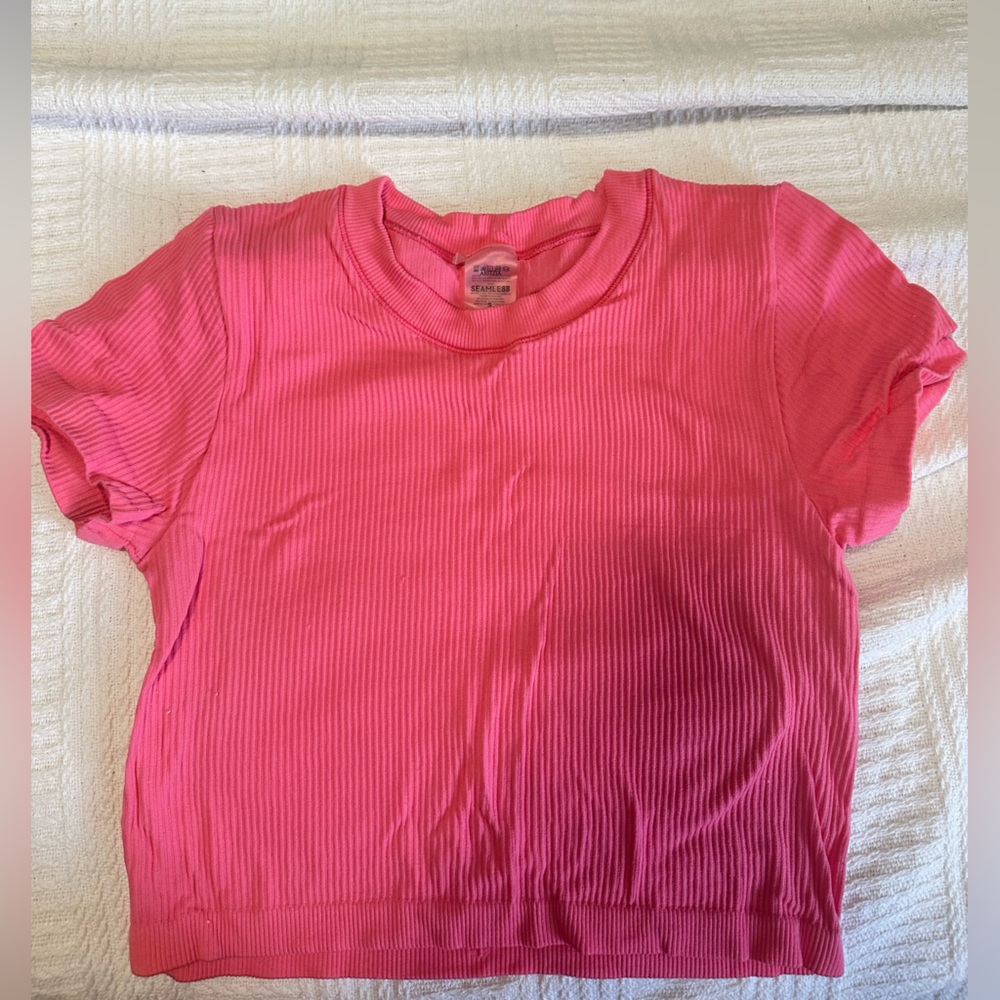 Aritzia Pink Ribbed Women's Top